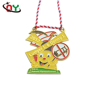 Muestra <span class=keywords><strong>gratis</strong></span> OEM personalizado antiguo 3D <span class=keywords><strong>Anime</strong></span> tiburón forma de competencia medalla - Product Image 6