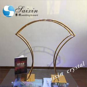 Nuovi Supporti Alti per Composizioni Floreali Bianche e Dorate per Matrimoni - Product Image 5