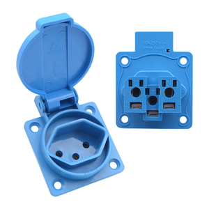 YD-001S Enchufe de Pared para Exteriores, Impermeable IP44, ROHS, para Camping y Automóvil, 10A 250V, CE, 3 Orificios, Retardante de Llama, Nylon y Latón, 1 Salida - Product Image 3