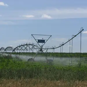 Moderne landwirtschaft landwirtschaft linear sprinkler bewässerung ausrüstung eu CE zertifizierung