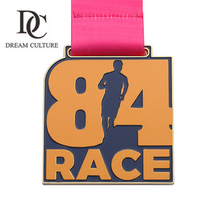 Personalizado diseño personalizado de metal redondo deportes tour corriendo corona medallas - Product Image 1