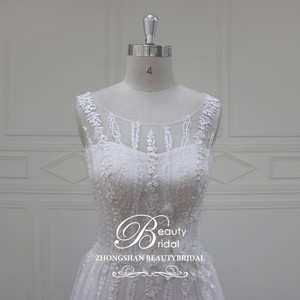 <span class=keywords><strong>Abiti</strong></span> da sposa a trapezio in pizzo francese con schienale basso - Product Image 2