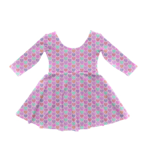 Venta al por mayor del bebé corazón personalizado donut Impresión de San Valentín ropa niños niñas vestido de San Valentín - Product Image 1