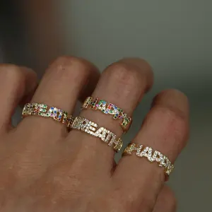 2023 personalizar jóias significado design de letra palavra feliz respiração cz anel de carta