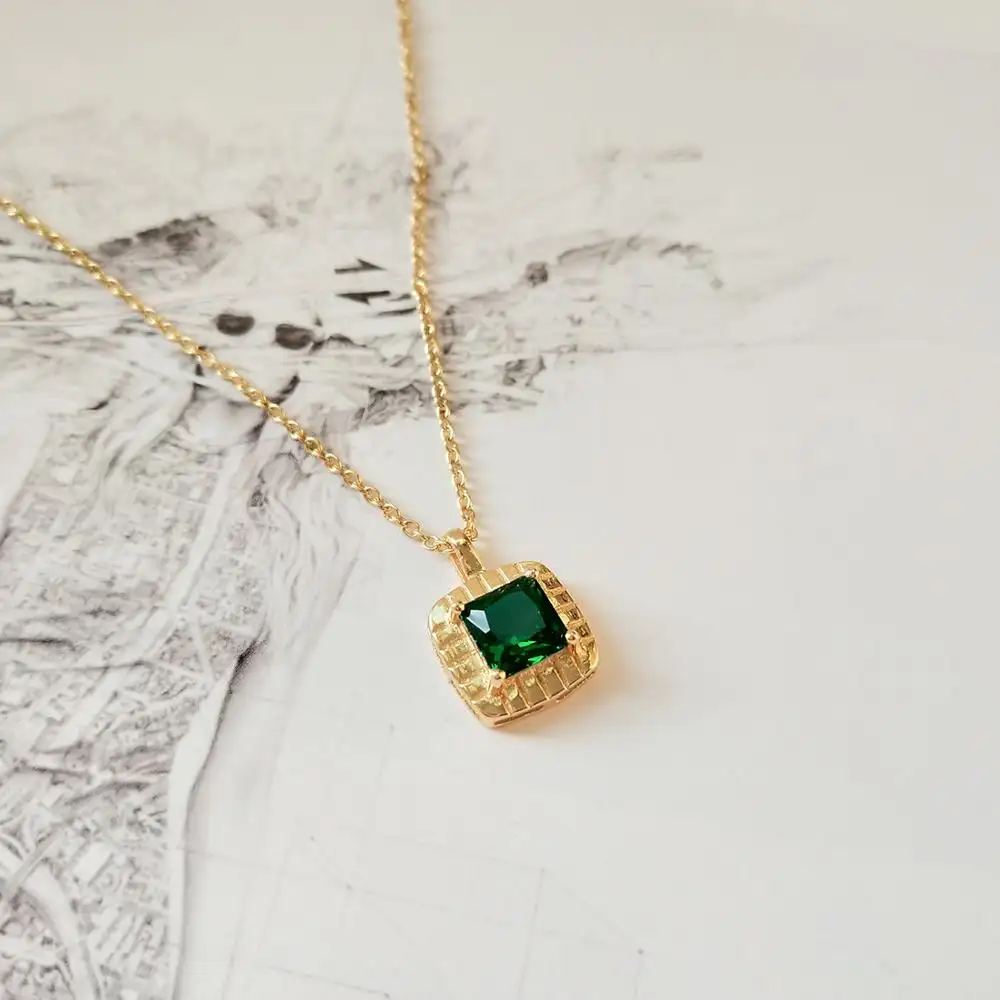 Женские ожерелья с зеленым камнем и золотым покрытием, ювелирные изделия, ожерелье с кристаллами