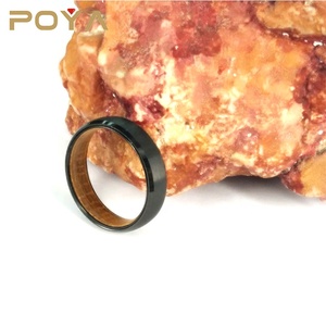 Trang Sức POYA 6Mm Đen Chải Trung Tâm Vát Cạnh Vonfram Cacbua Nhẫn Whiskey Thùng Gỗ Khảm - Product Image 1