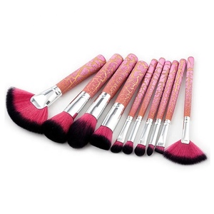 Las señoras <span class=keywords><strong>Rosa</strong></span> maquillaje delicado accesorios maquillaje cepillo negro cepillo 10 piezas, juego <span class=keywords><strong>de</strong></span> brochas <span class=keywords><strong>de</strong></span> maquillaje - Product Image 1