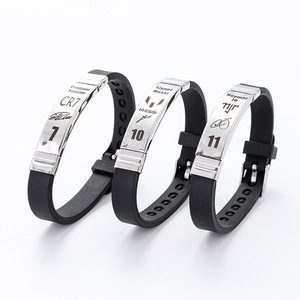 Pulseras Ajustables de Silicona con Diseño de Estrellas del Fútbol, Elegantes Brazaletes de Acero Inoxidable - Product Image 6