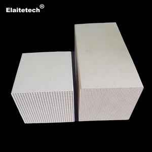 Accumulateur de chaleur en céramique aluminée en nid d'abeille de 150*150*300 mm et substrat d'accumulation thermique - Product Image 2