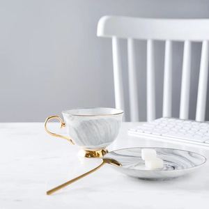 Nordic marmo tazza di <span class=keywords><strong>caffè</strong></span> e piattino set <span class=keywords><strong>coppia</strong></span> creativa tazza e salsa Inglese del pomeriggio tazza di tè rosso personalizzato - Product Image 4