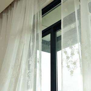 Di alta Qualità Della Fabbrica Della Cina Ricamato Bianco <span class=keywords><strong>Tende</strong></span> Per Il Soggiorno Tenda Trasparente Rotolo di Tessuto Puro - Product Image 2