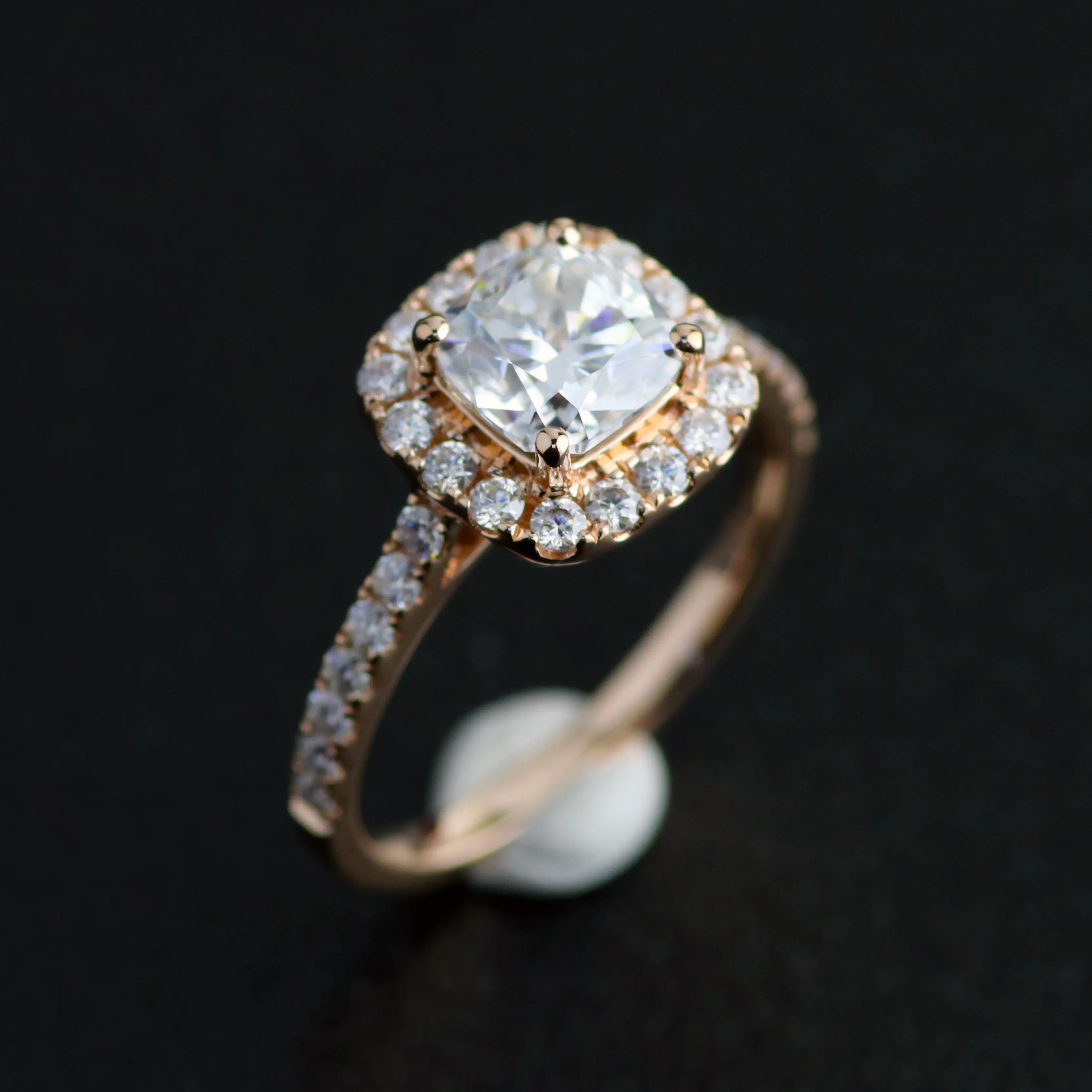 प्रोवेंस कुशन कट Moissanite हीरे की अंगूठी 14 K गुलाब गोल्ड शादी के जोड़े की अंगूठी रत्न गहने