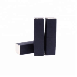 Vacío negro imán <span class=keywords><strong>snap</strong></span> lipgloss tubo embalaje/azul brillante lápiz labial 3,5g/mate cosméticos tubos de envase de plástico - Product Image 1