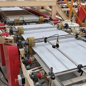 Produktions linie für Deckenplatten aus Gipskarton platten