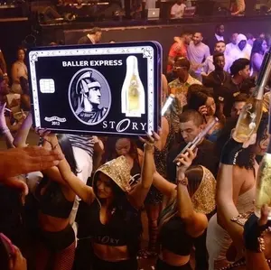 מותאם אישית LED שמפניה Glorifier VIP שחור כרטיס בקבוק מגיש תצוגת עבור לילה מועדון המפלגה