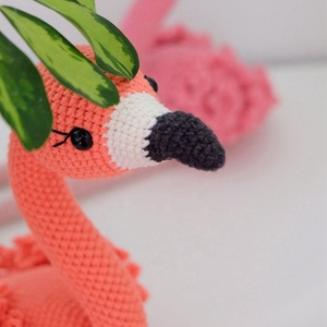 Fenicottero Amigurumi all'Uncinetto Imbottito per Bambini Giocattolo per Neonati - Product Image 4