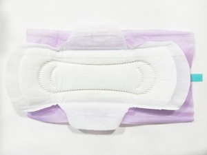 Недорогие гигиенические салфетки с крыльями, оптовая продажа, гигиенические салфетки с углем - Product Image 2