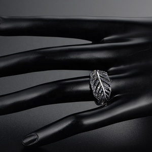Las mujeres dedo dos tono joyería de plata de ley 925 de Piedra Negro anillo de <span class=keywords><strong>la</strong></span> pluma - Product Image 3