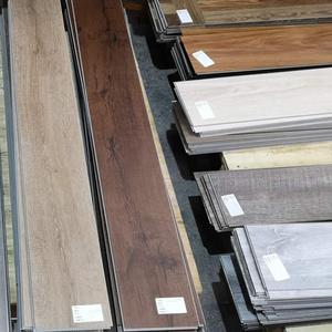 material virgen fácil instalar ignífugo PVC SPC lámina de vinilo de lujo hoja de piso de bloqueo de <span class=keywords><strong>suelo</strong></span> impermeable - Product Image 4