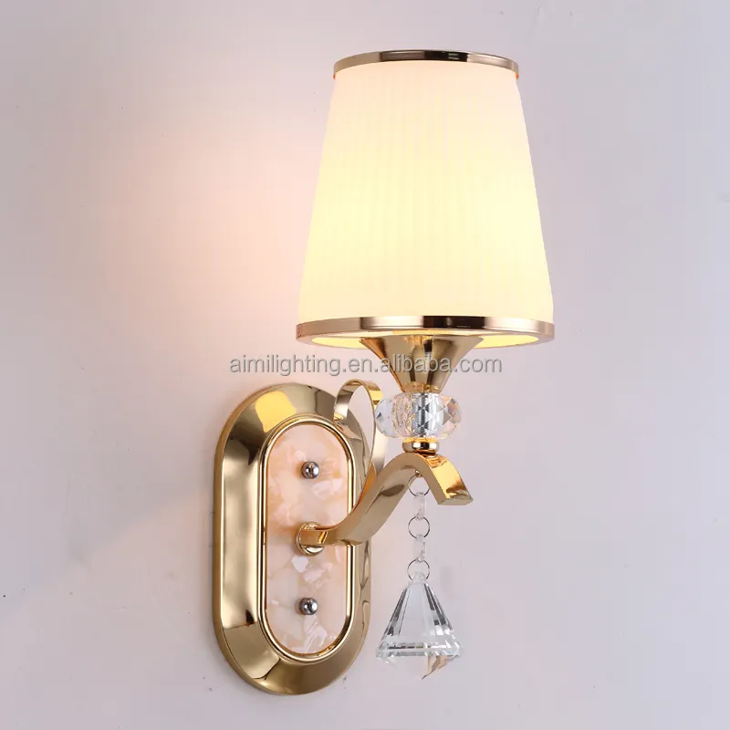 Altın kaplama cam gölge dekoratif elektrik duvar aplikleri ve duvar ışık fişi