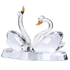 도매 몇 Crystal (gorilla Glass) Swan 인형 대 한 결혼식 호의로