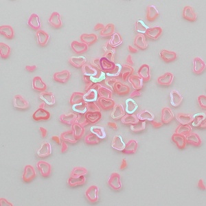 4 millimetri a Forma di <span class=keywords><strong>Cuore</strong></span> Vuoto PVC Allentato Paillettes Glitter Paillettes Per Arte Del Chiodo Del Manicure Della Decorazione di Cerimonia Nuziale Confetti - Product Image 4
