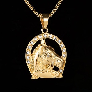 Vente en gros Colliers pendentifs chevaux en zircon plaqué or étanche personnalisés série animale avec micro incrustation - Product Image 3