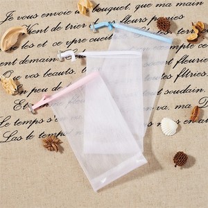 Nettoyant pour le visage en mousse A88 avec traitement et moulage personnalisés en filet PE pour un nettoyage efficace du visage - Product Image 4