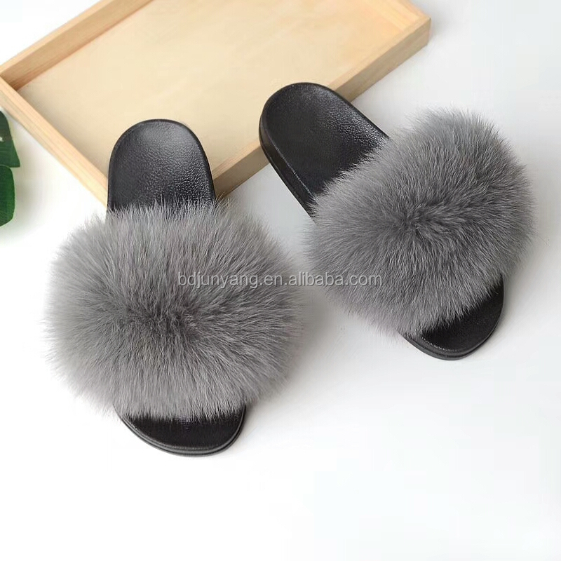 78 ideas de Pantuflas de peluche | pantuflas de peluche, sandalias bonitas,  zapatos mujer