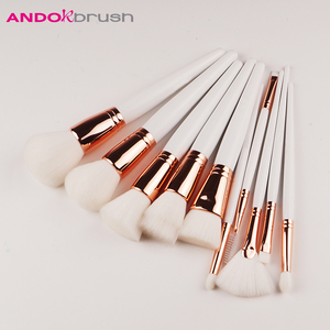 9 pz Puntale di Rame di Lusso Bianco Insieme di Spazzola di Trucco con il pugno strumento di Bellezza Kit maniglia di Legno - Product Image 4