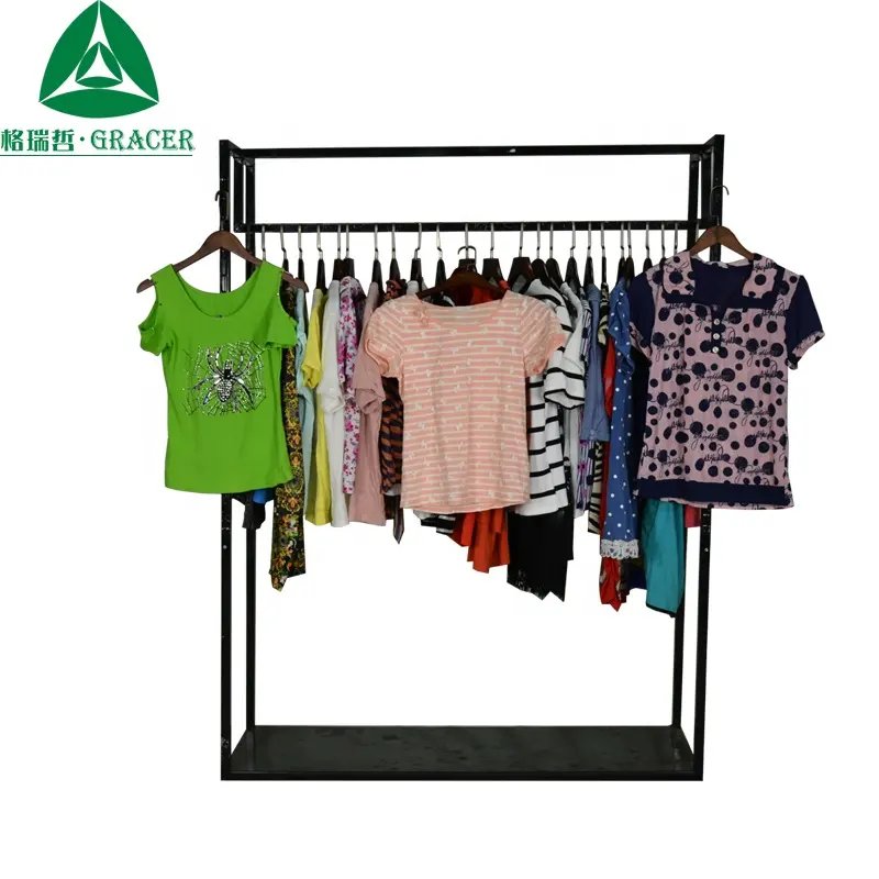 स्टॉक रीसाइक्लिंग इस्तेमाल कपड़ों उच्च गुणवत्ता Ukay Ukay फैशन देवियों टी शर्ट