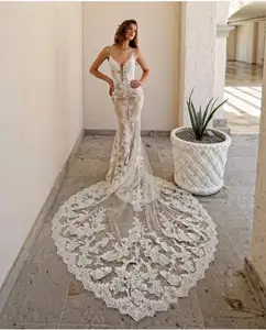 African Sexy Floral Lace Mermaid Wedding Dress with Train Spaghetti Strap Deep V-Neck Wedding Gown Designers Bridal dress