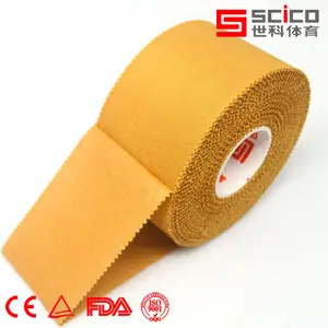 Rigide sport cerclage bande comme Leukotape P pour la prévention des blessures et de réadaptation