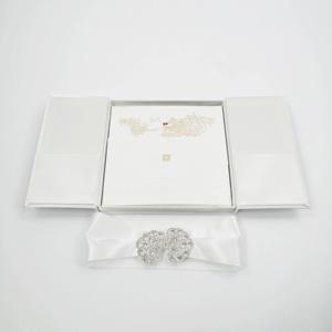 Vente chaude Élégante En Soie Blanche De Luxe En Carton Boîtes <span class=keywords><strong>D</strong></span>'<span class=keywords><strong>invitation</strong></span> De Mariage Avec Noeud Et Boucle - Product Image 4