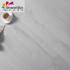 Plancher <span class=keywords><strong>stratifié</strong></span> en bois de chêne <span class=keywords><strong>blanc</strong></span> lavé technique allemand 12 mm AC4 - Product Image 5
