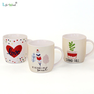 Cadeau en gros <span class=keywords><strong>Belle</strong></span> conception <span class=keywords><strong>de</strong></span> <span class=keywords><strong>la</strong></span> Saint Valentin en céramique tasses - Product Image 3