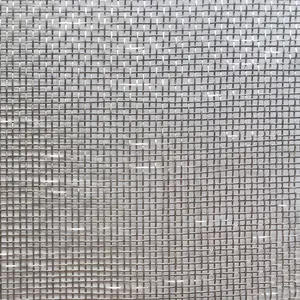 Decorative woven metal wire mesh for laminated glass