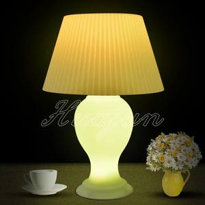 Lampada da tavolo A LED con luce colorata, night club lampada - Product Image 4