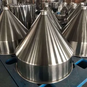 Stainless steel conical hopper with tri-clamp