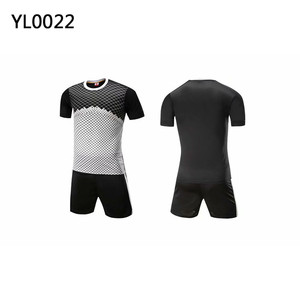 New arrival customer favor discounted sublimation soccer kits football team shirts cheap youth soccer uniforms sets - Product Image 2