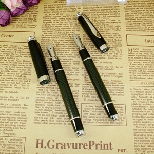 <span class=keywords><strong>Penna</strong></span> <span class=keywords><strong>Stilografica</strong></span> di Lusso in Fibra di Carbonio <span class=keywords><strong>con</strong></span> Inchiostro Liquido e <span class=keywords><strong>Cartuccia</strong></span> a Pompa per Ufficio e Affari, Regalo per la Festa del Papà, Cancelleria Scolastica - Product Image 3