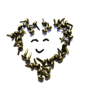 500 Pezzi Chiodini Metallici da 4,5mm per Scrapbooking, Fai da Te, Artigianato, Fissaggi per Carta, Decorazione per Album e Biglietti - Product Image 3