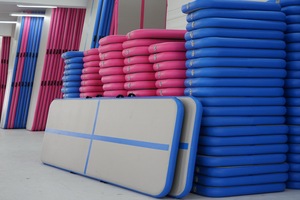 Outdoor Sport Angepasst Größe Tropfen Stich Luft Boden Gymnastik <span class=keywords><strong>Air</strong></span> <span class=keywords><strong>Trick</strong></span> Gym Matte