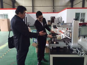 <span class=keywords><strong>1.5</strong></span> KW sợi <span class=keywords><strong>laser</strong></span> <span class=keywords><strong>1.5</strong></span> KW kim loại cắt <span class=keywords><strong>laser</strong></span> sợi <span class=keywords><strong>Laser</strong></span> máy cắt - Product Image 5