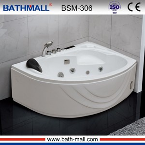 Nouveau bain à remous <span class=keywords><strong>d</strong></span>'<span class=keywords><strong>angle</strong></span> en fiber de verre <span class=keywords><strong>baignoire</strong></span> <span class=keywords><strong>petite</strong></span> avec oreiller - Product Image 1