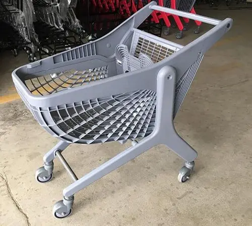 Carrito de la compra de supermercado en material plástico con cestas de la compra