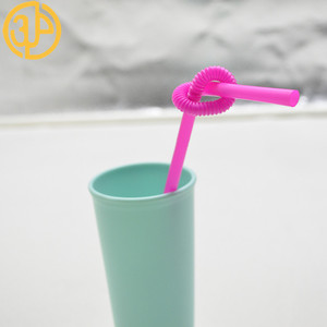 Empaquetado individualmente Color desechables arte paja curva de plástico PLA paja para leche de jugo de té - Product Image 1