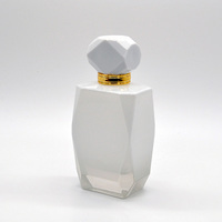 Vaporisateur de Parfum Sexy et Fantaisie en Cristal, Violet, au Design de Mode Marocain