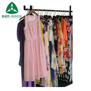 Vestidos al por mayor, ropa vieja, pacas de ropa usada, vestido de mujer de segunda mano del Reino Unido - Product Image 2
