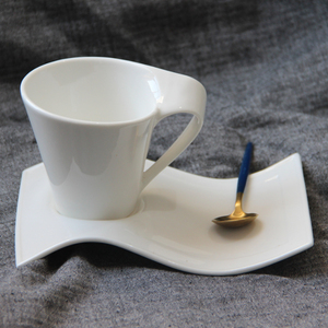 A granel clásico <span class=keywords><strong>real</strong></span> café y té de <span class=keywords><strong>la</strong></span> taza de café de cerámica de porcelana de <span class=keywords><strong>la</strong></span> onda de <span class=keywords><strong>la</strong></span> taza - Product Image 1